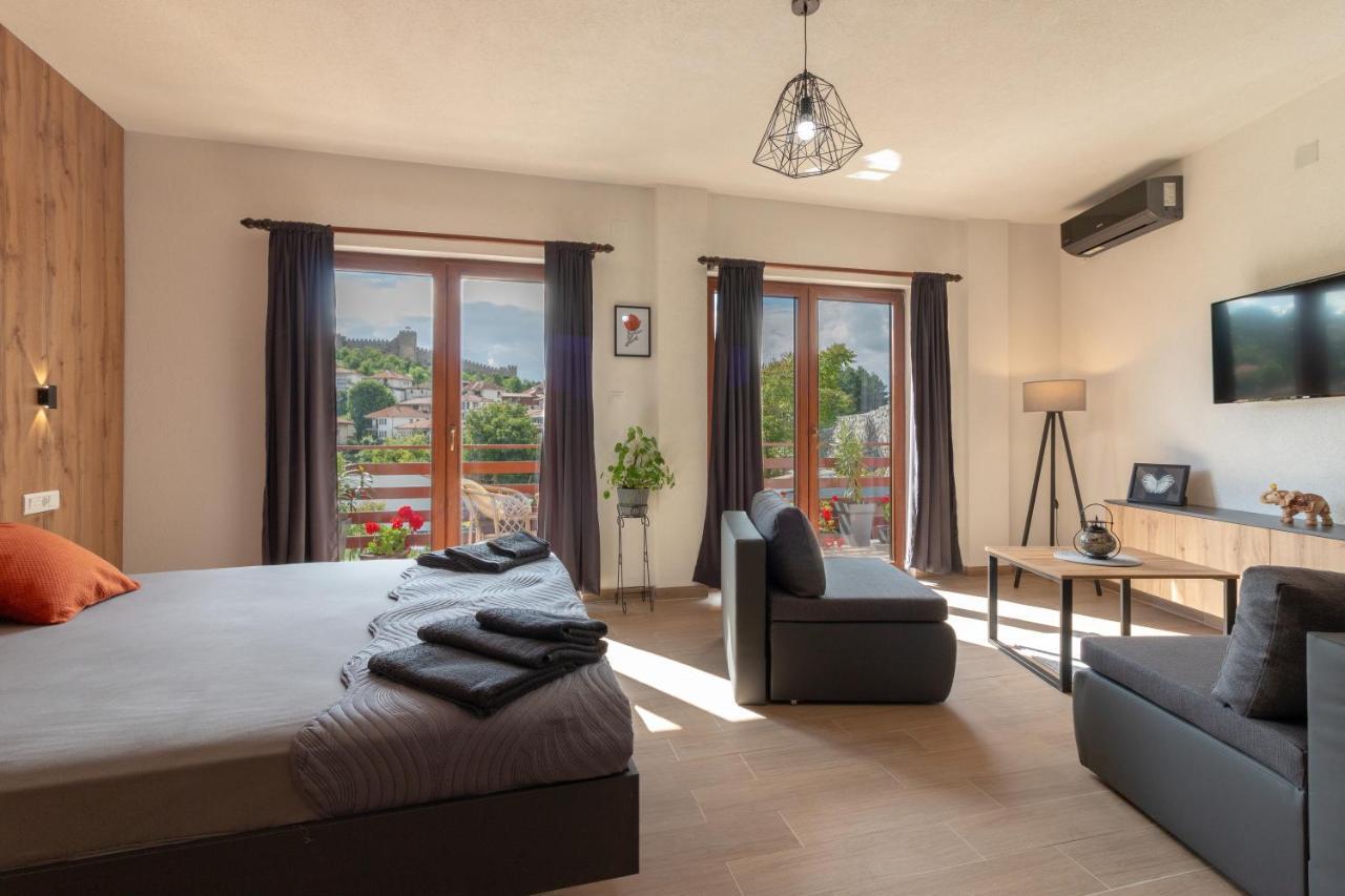 City Gate Apartment Ohrid Buitenkant foto