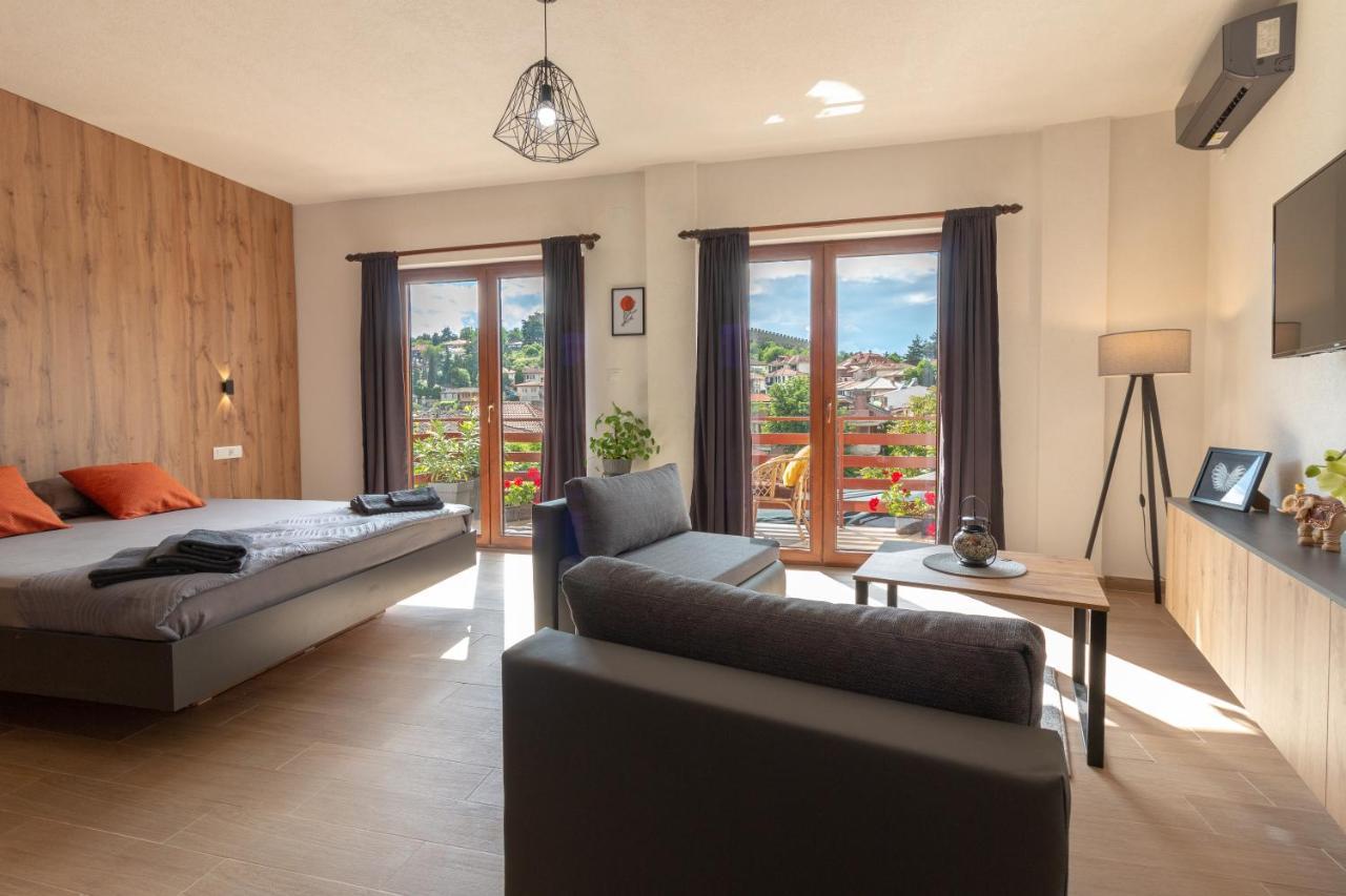 City Gate Apartment Ohrid Buitenkant foto
